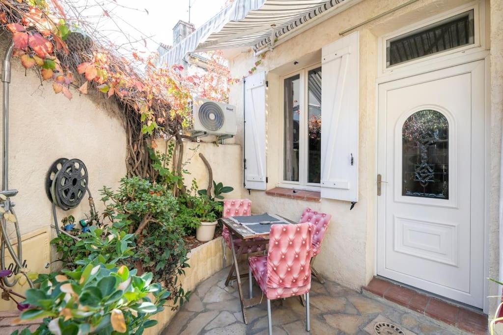 Studio Ideal Pour Deux Voyageurs Sur Marsilya Dış mekan fotoğraf