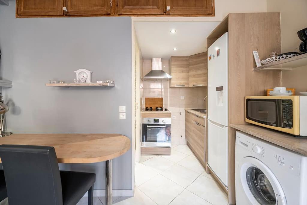 Studio Ideal Pour Deux Voyageurs Sur Marsilya Dış mekan fotoğraf